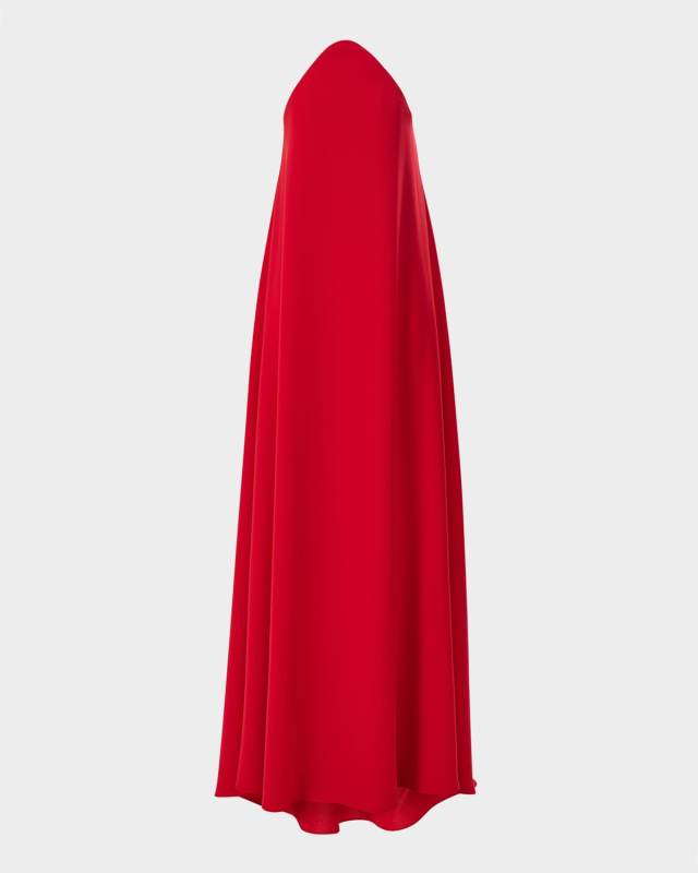 Strapless Curved Neckline Fluid Gown